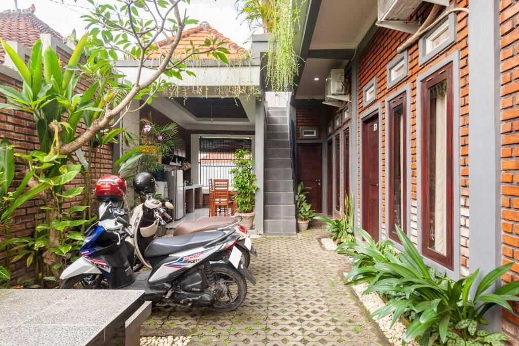 The Backyard House Hotel Tabanan  Exterior photo