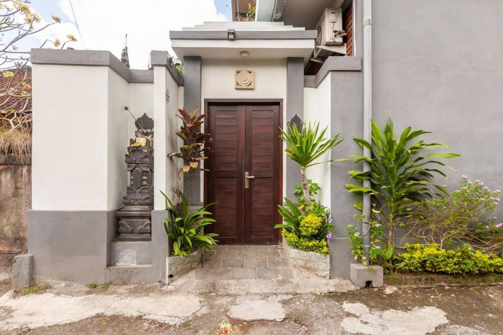 The Backyard House Hotel Tabanan  Exterior photo