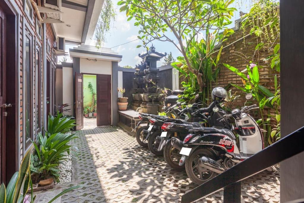 The Backyard House Hotel Tabanan  Exterior photo