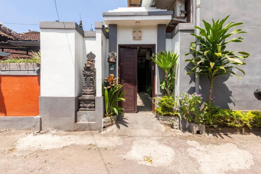 The Backyard House Hotel Tabanan  Exterior photo