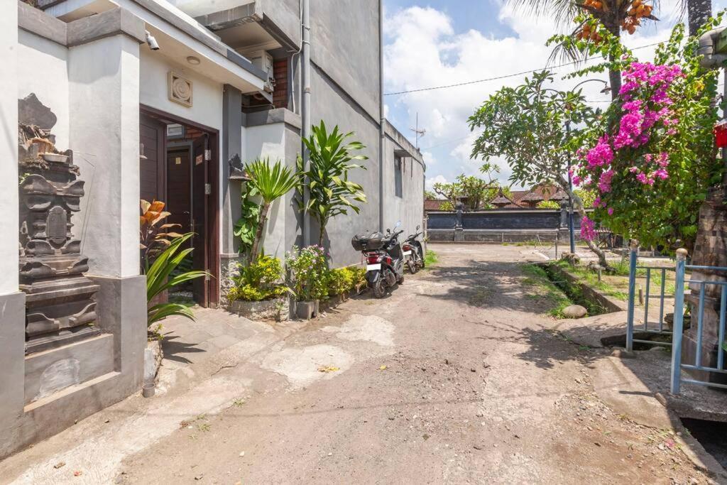 The Backyard House Hotel Tabanan  Exterior photo