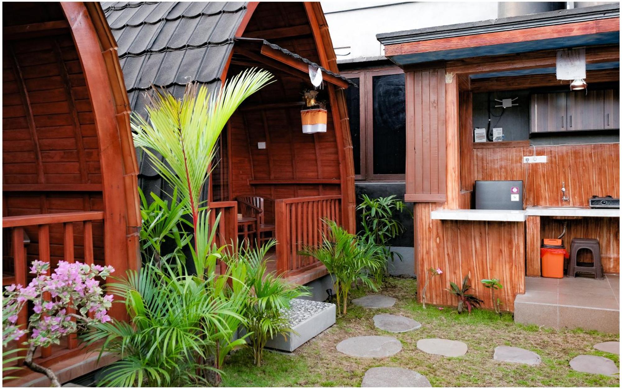 The Backyard House Hotel Tabanan  Exterior photo