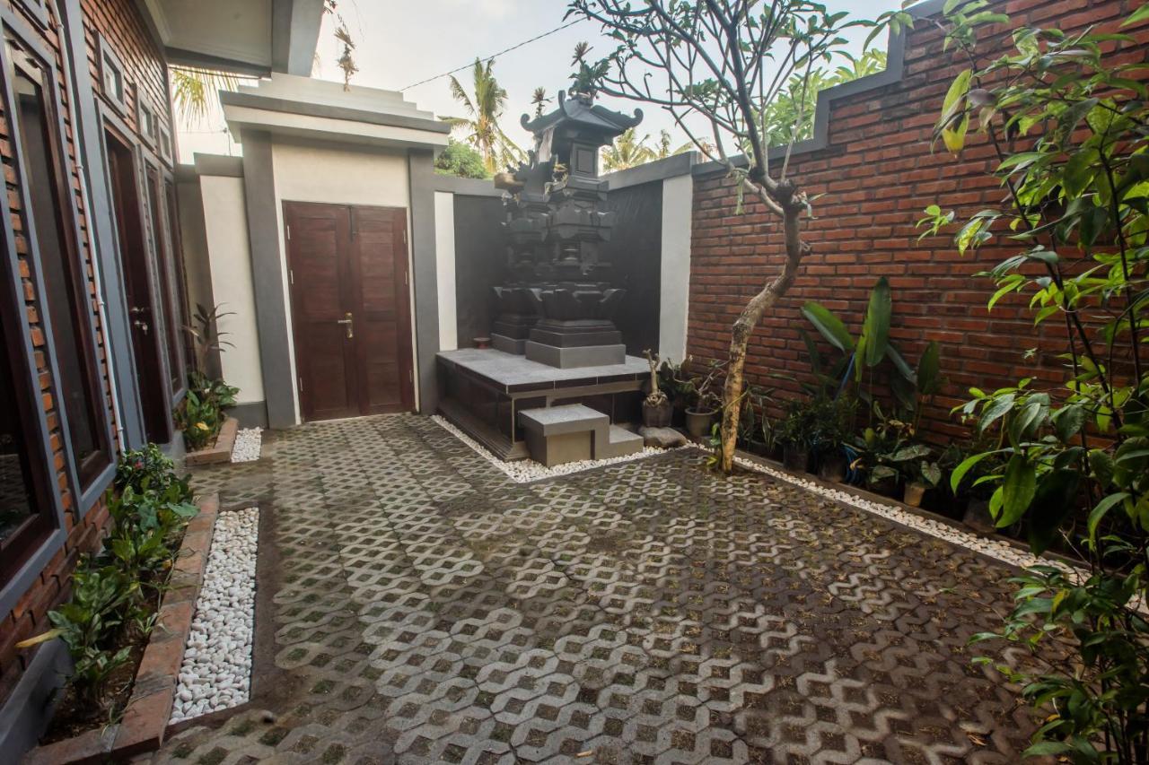 The Backyard House Hotel Tabanan  Exterior photo